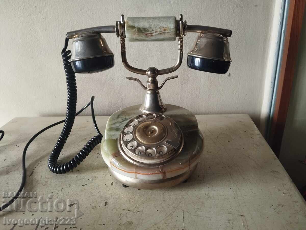 Telefon fix vechi pentru decorare Telefon fix vechi pentru decorare