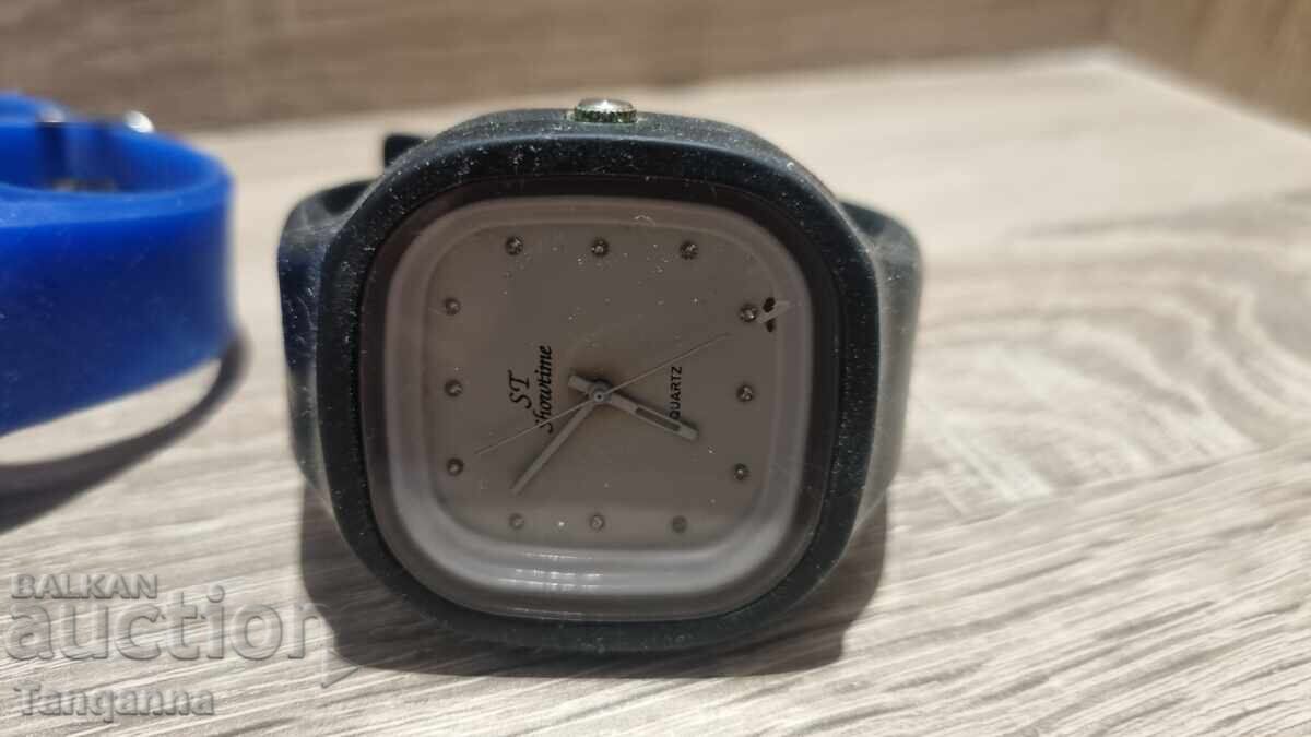 Sports watch Sports watch