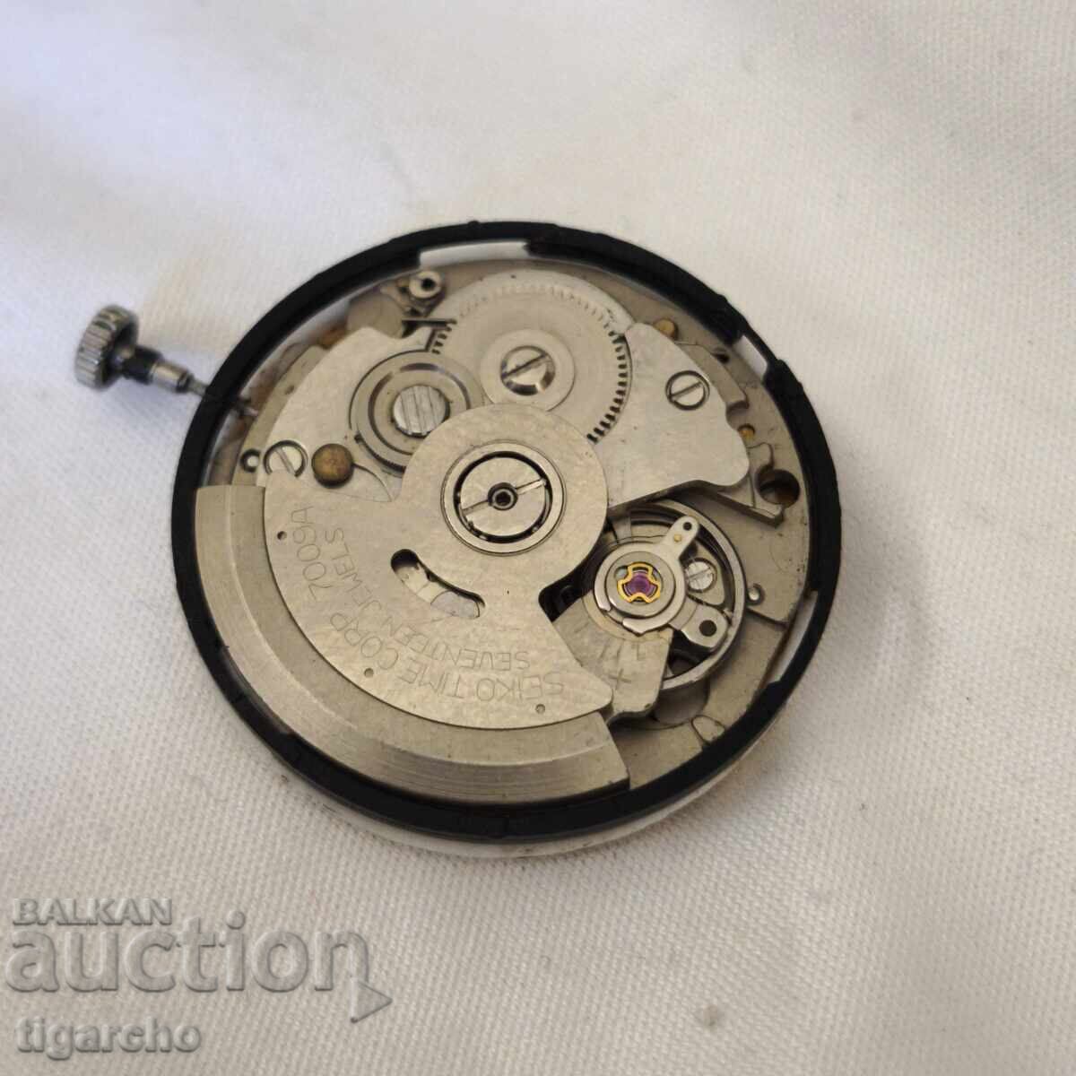 Delivery of SEIKO 5 Men's Watch Movement Delivery of SEIKO 5 Men's Watch Movement