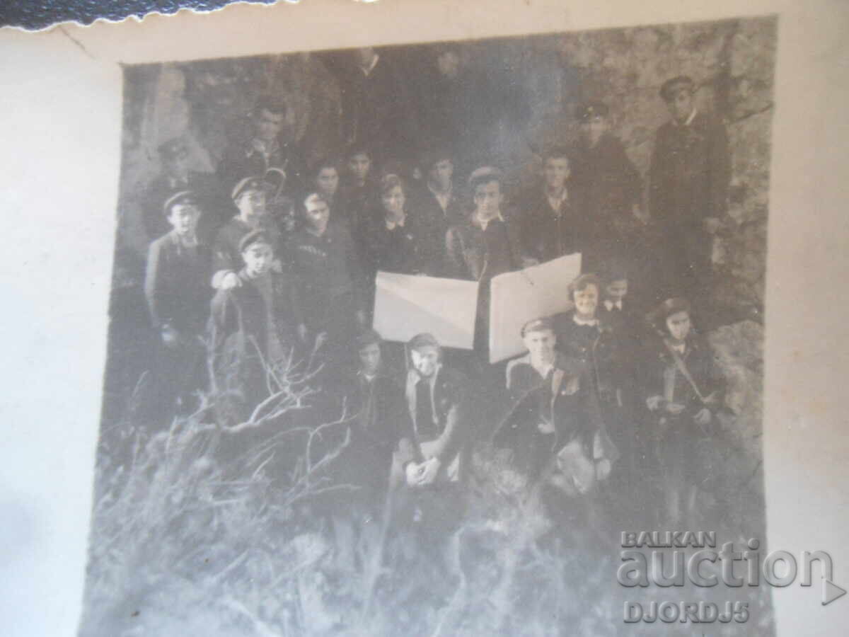 Παλιά φωτογραφία, Ανάμνηση από το σπήλαιο στο χωριό Deventsi με τιμή 1.00 BGN | € 0.51