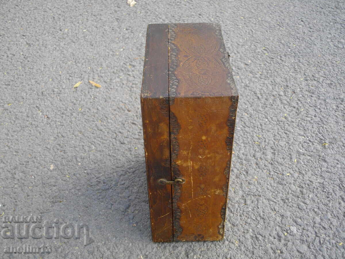 КОЛЕКЦИОНЕРСКИ СТАР БУДИЛНИК KIENZLE + КУТИЯ - 6