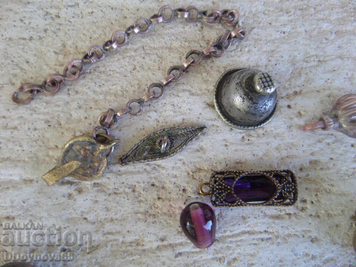 Lot de piese etno vechi cu preț 19.00 BGN | € 9.71