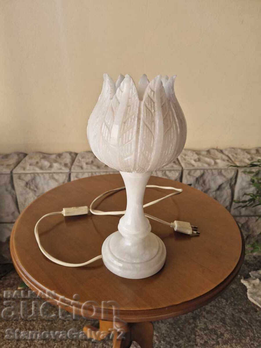 Όμορφη αντίκα γαλλική μαρμάρινη επιτραπέζια λάμπα