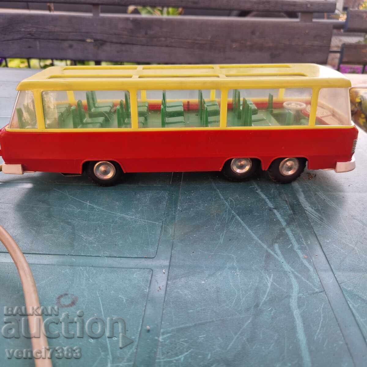 Old toy bus - 6