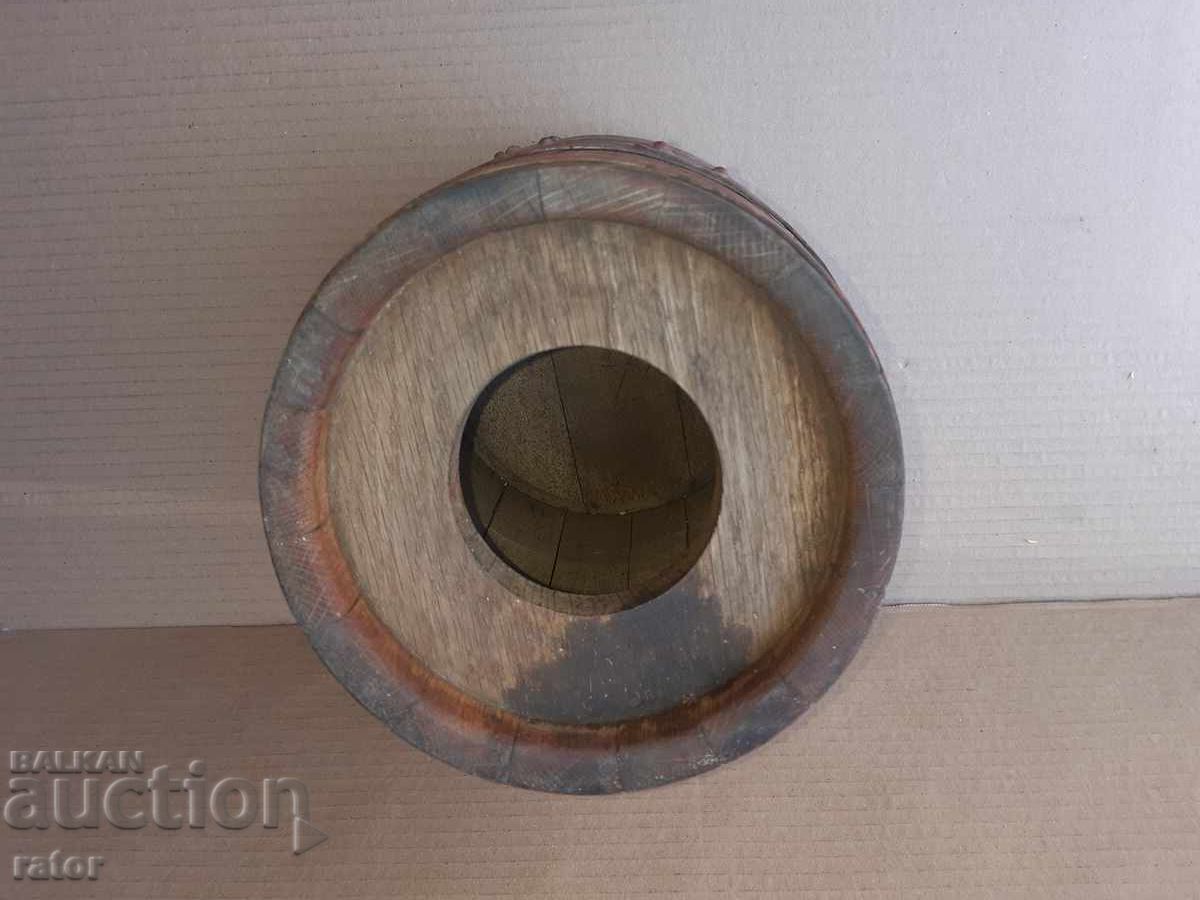 Delivery of Old authentic small barrel, tub, cask, sturdy, RARE Delivery of Old authentic small barrel, tub, cask, sturdy, RARE