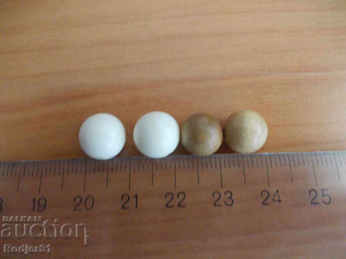 Аукцион играчки - рулетка - платно, 4 топчета и 1 лопатка Аукцион играчки - рулетка - платно, 4 топчета и 1 лопатка