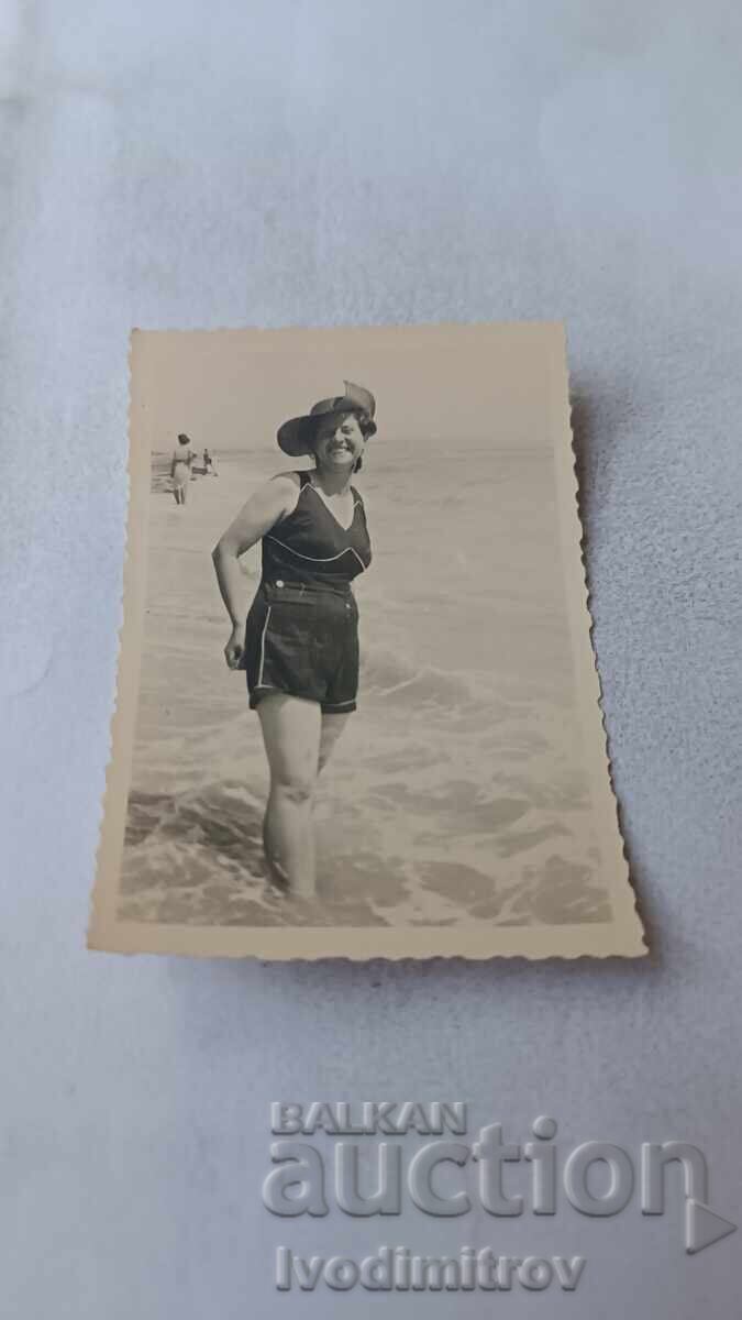 Foto Femeie pe plajă