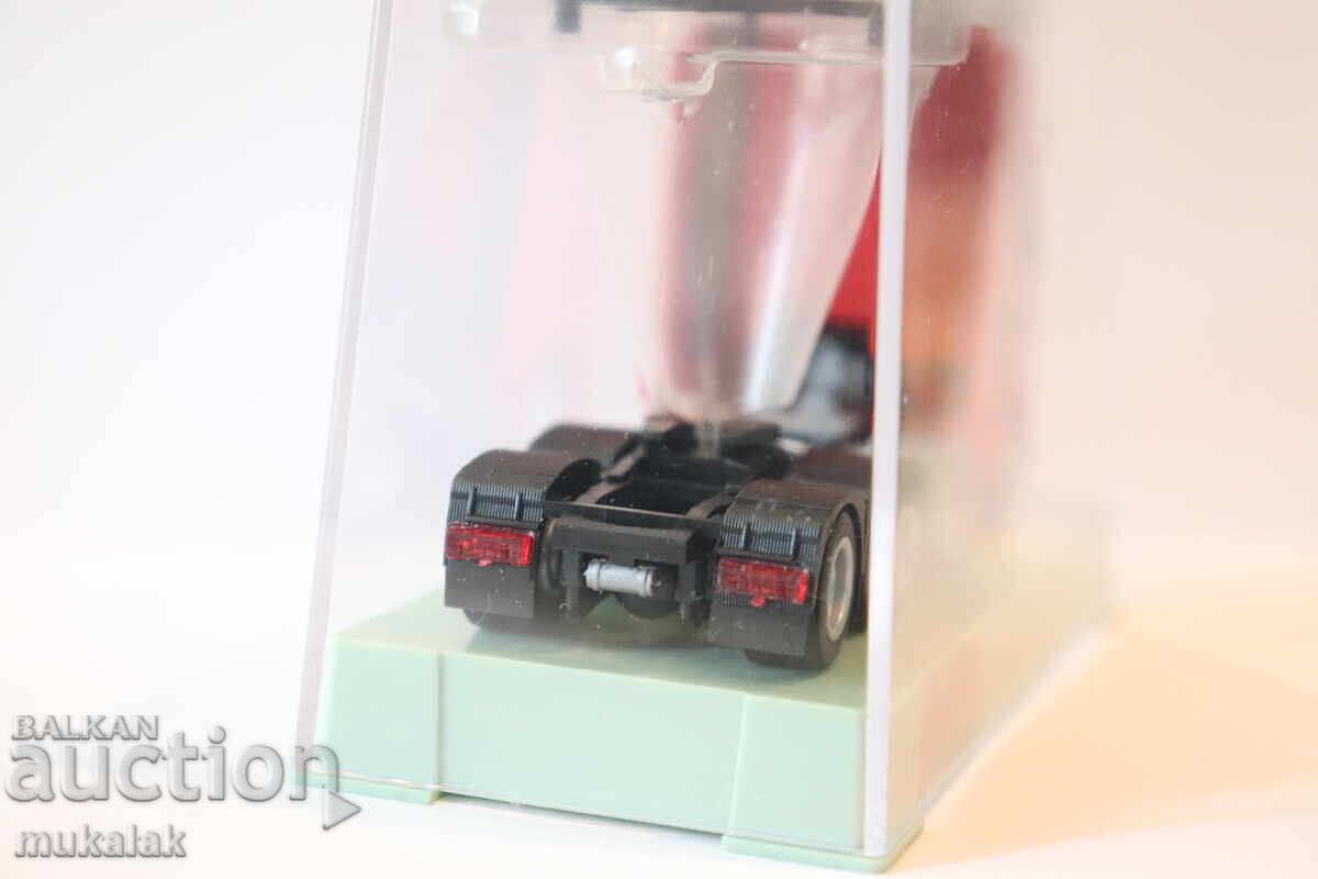 AWM H0 1/87 VOLVO TIR CAMION CAP TRACTOR MODEL - 5