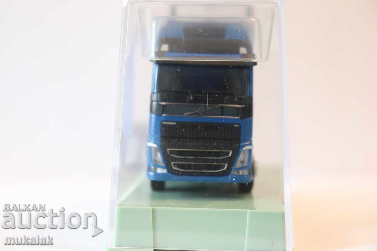 Licitație AWM H0 1/87 VOLVO TIR CAMION CAP TRACTOR MODEL