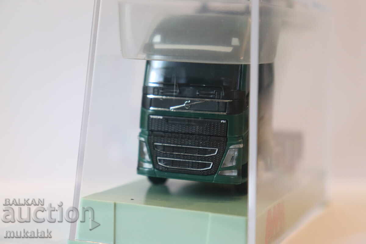 AWM  H0 1/87 VOLVO  ВЛЕКАЧ  КАМИОН  МОДЕЛ  ТИР с цена 25.00 лв. | € 12.78