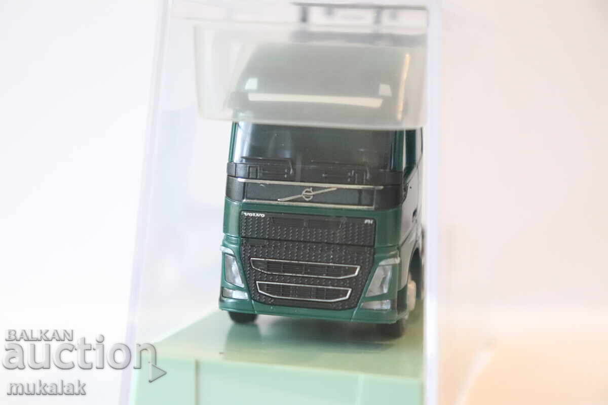 AWM  H0 1/87 VOLVO  ВЛЕКАЧ  КАМИОН  МОДЕЛ  ТИР - 5