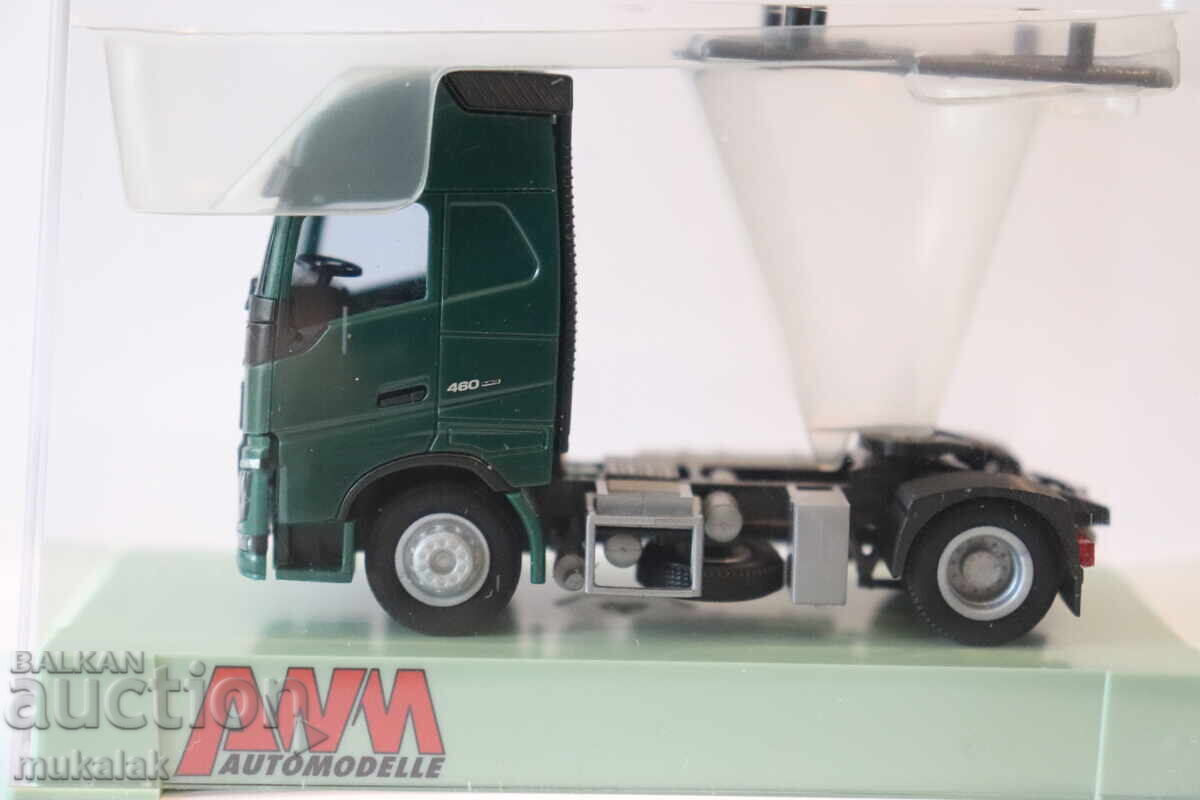 AWM  H0 1/87 VOLVO  ВЛЕКАЧ  КАМИОН  МОДЕЛ  ТИР