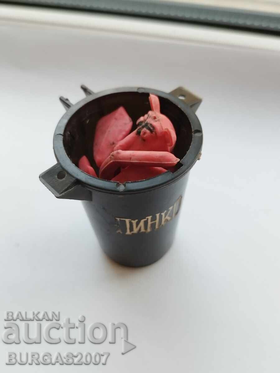 Delivery of Old rubber toy Pinko, in a bucket, NRB Delivery of Old rubber toy Pinko, in a bucket, NRB