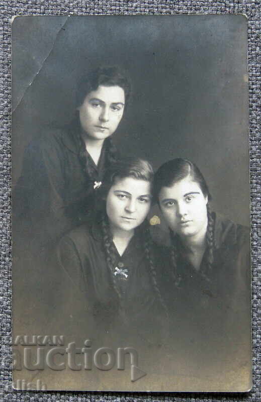 Old group photo 1927 Old group photo 1927