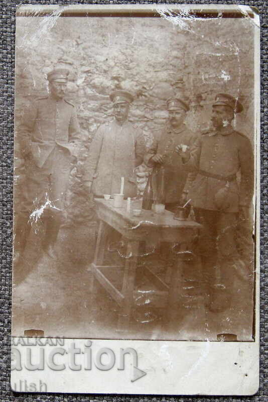Old group photo of WWI soldiers, photograph