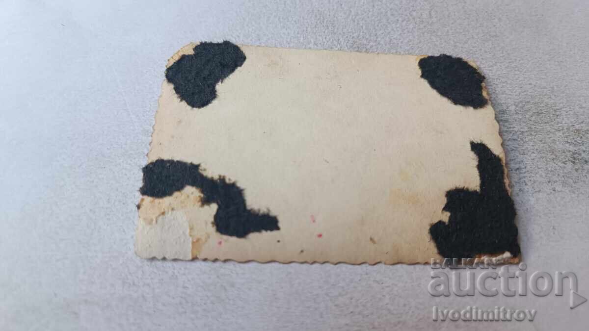 Φωτογραφία Σόφια Δύο νεαρές γυναίκες στον δρόμο τον χειμώνα με τιμή 2.15 BGN | € 1.10