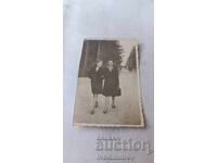 Fotografie Sofia Două fete tinere în parc