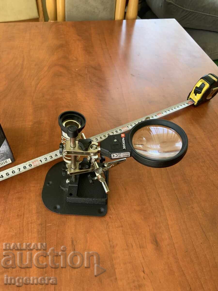 LUPĂ DE MÂNĂ cu preț 34.00 BGN | € 17.38 LUPĂ DE MÂNĂ cu preț 34.00 BGN | € 17.38