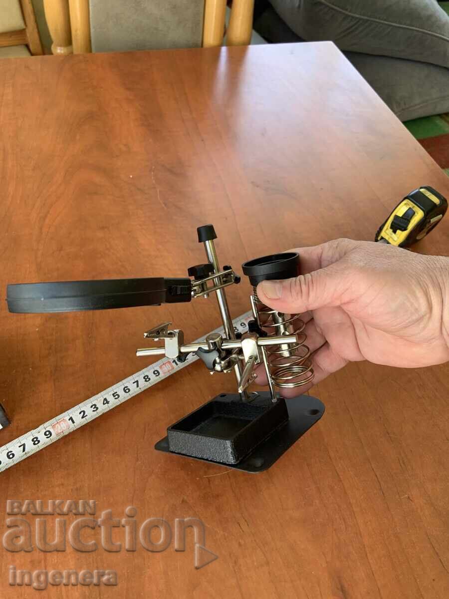 LUPĂ DE MÂNĂ - 5 LUPĂ DE MÂNĂ - 5