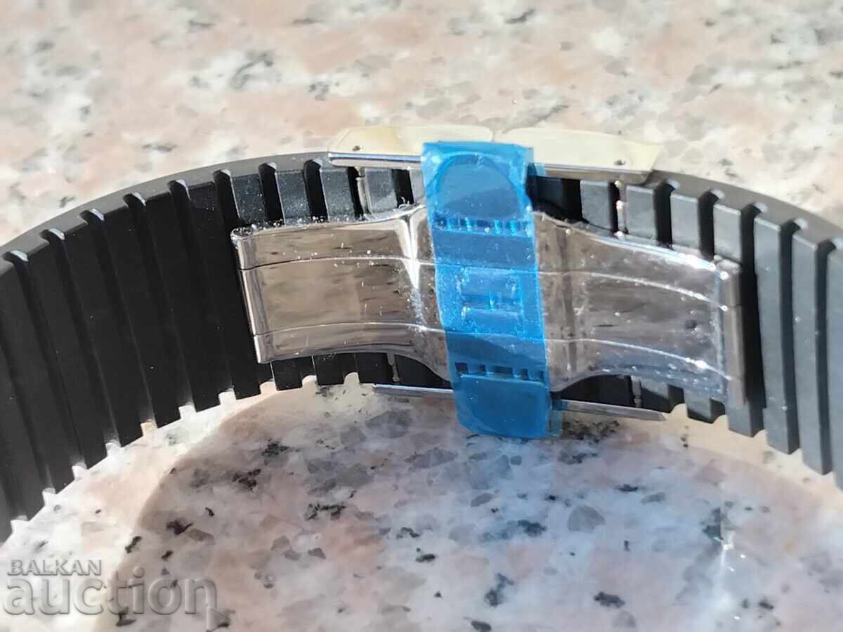 Delivery of Swiss Automatic Baume & Mercier with Diamond Bezel