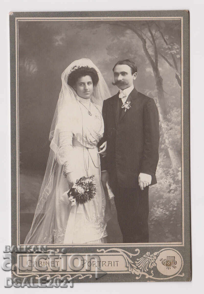 Bulgaria Photo Card 1900s Newlyweds Fashion 10.8x16.5cm