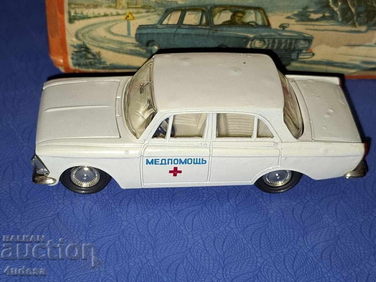 Аукцион Руски модел Москвич 408 А1 медицински 1:43 Сделано в СССР