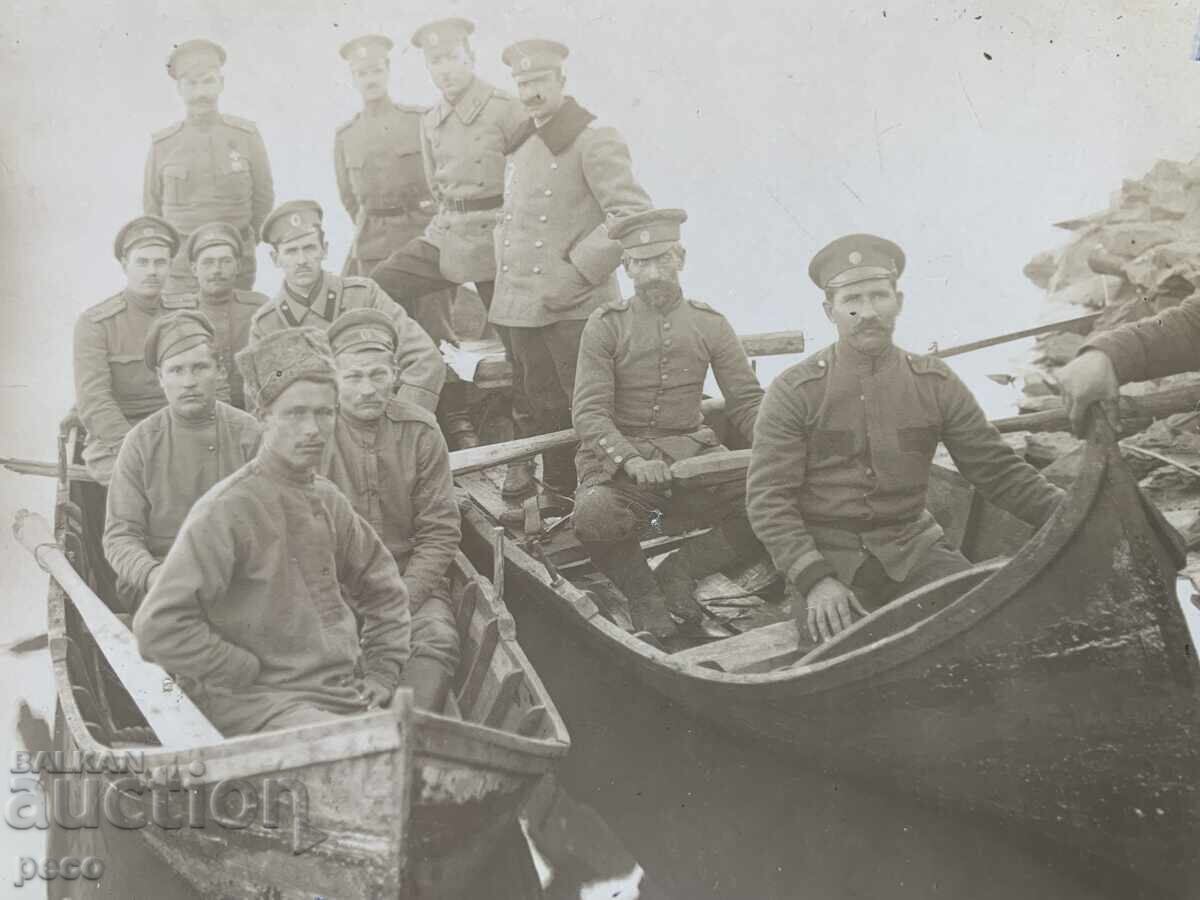 First meeting of Bulgarian and Russian officers, Danube River, Tulcea, 1917