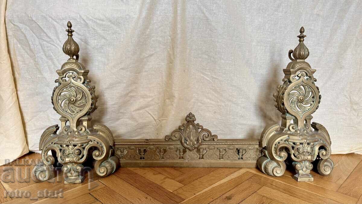 Антикварна Френска декорация за камина, месинг Антикварна Френска декорация за камина, месинг