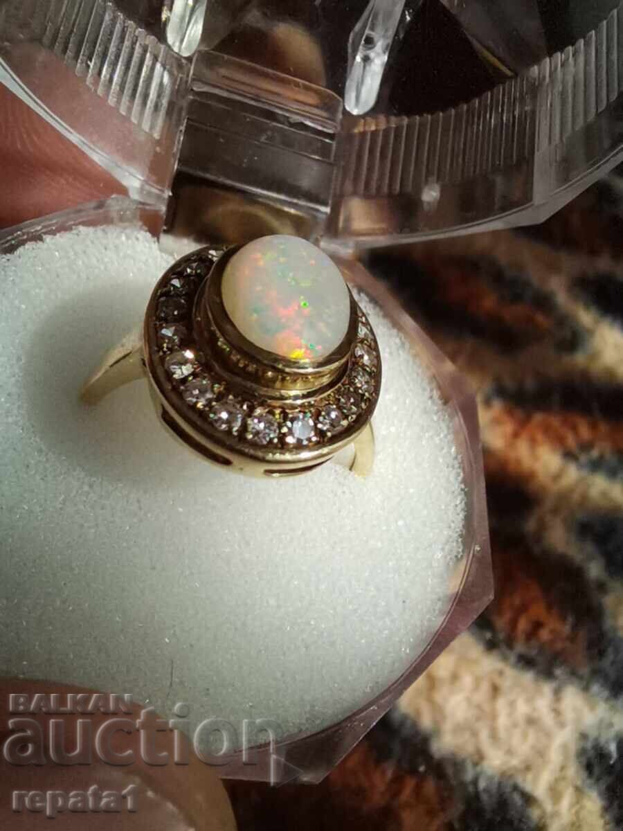 Gold ring with Diamonds