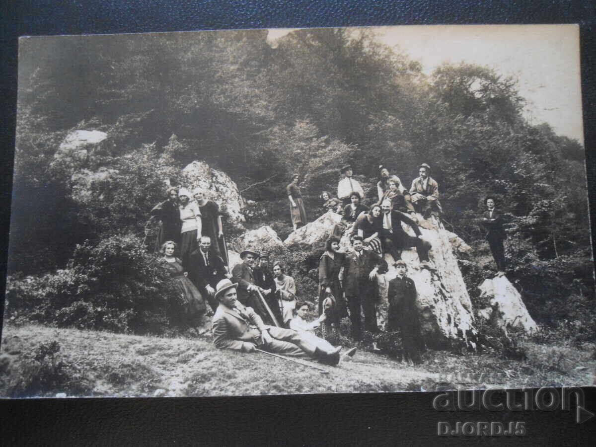 Стара снимка, Черепишки манастиръ, 1 Май 1922 год. Стара снимка, Черепишки манастиръ, 1 Май 1922 год.