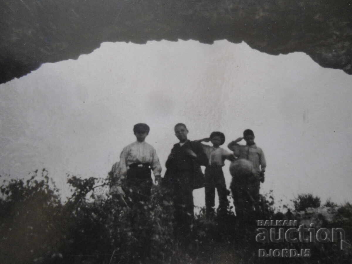 fotografie veche cu preț 3.00 BGN | € 1.53