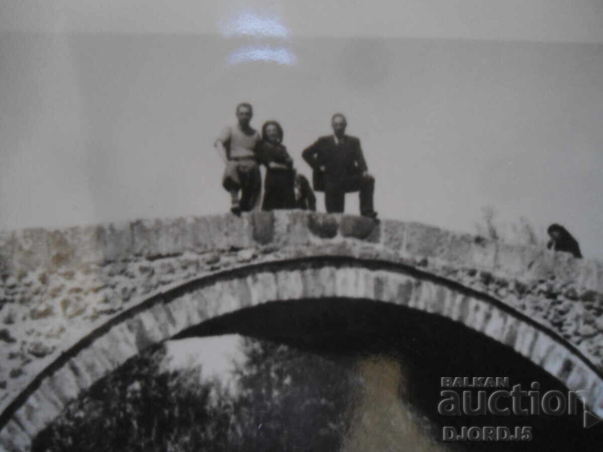 fotografie veche cu preț 3.00 BGN | € 1.53 fotografie veche cu preț 3.00 BGN | € 1.53