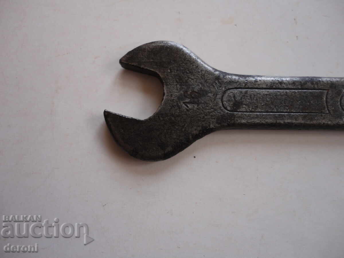 Auction  German wrench 16/17