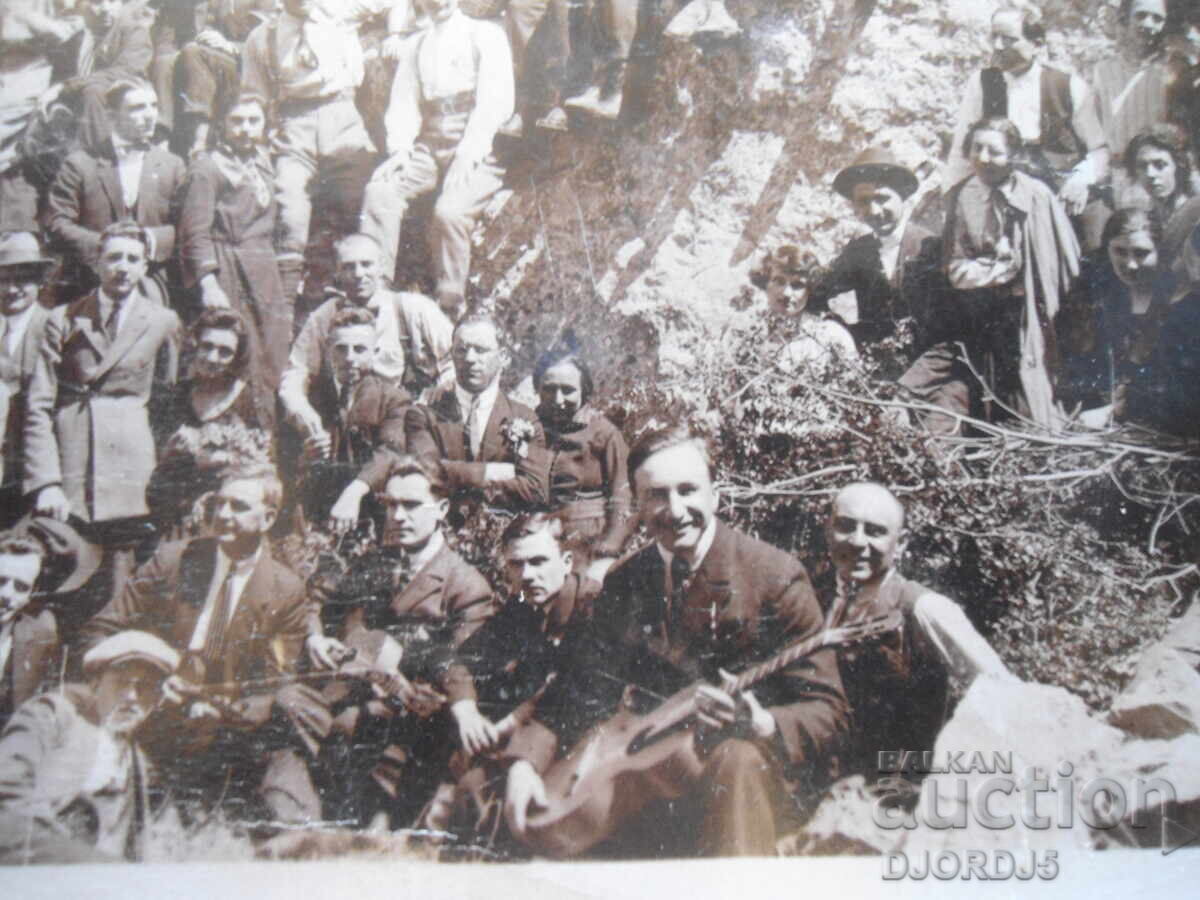 fotografie veche cu preț 5.00 BGN | € 2.56 fotografie veche cu preț 5.00 BGN | € 2.56