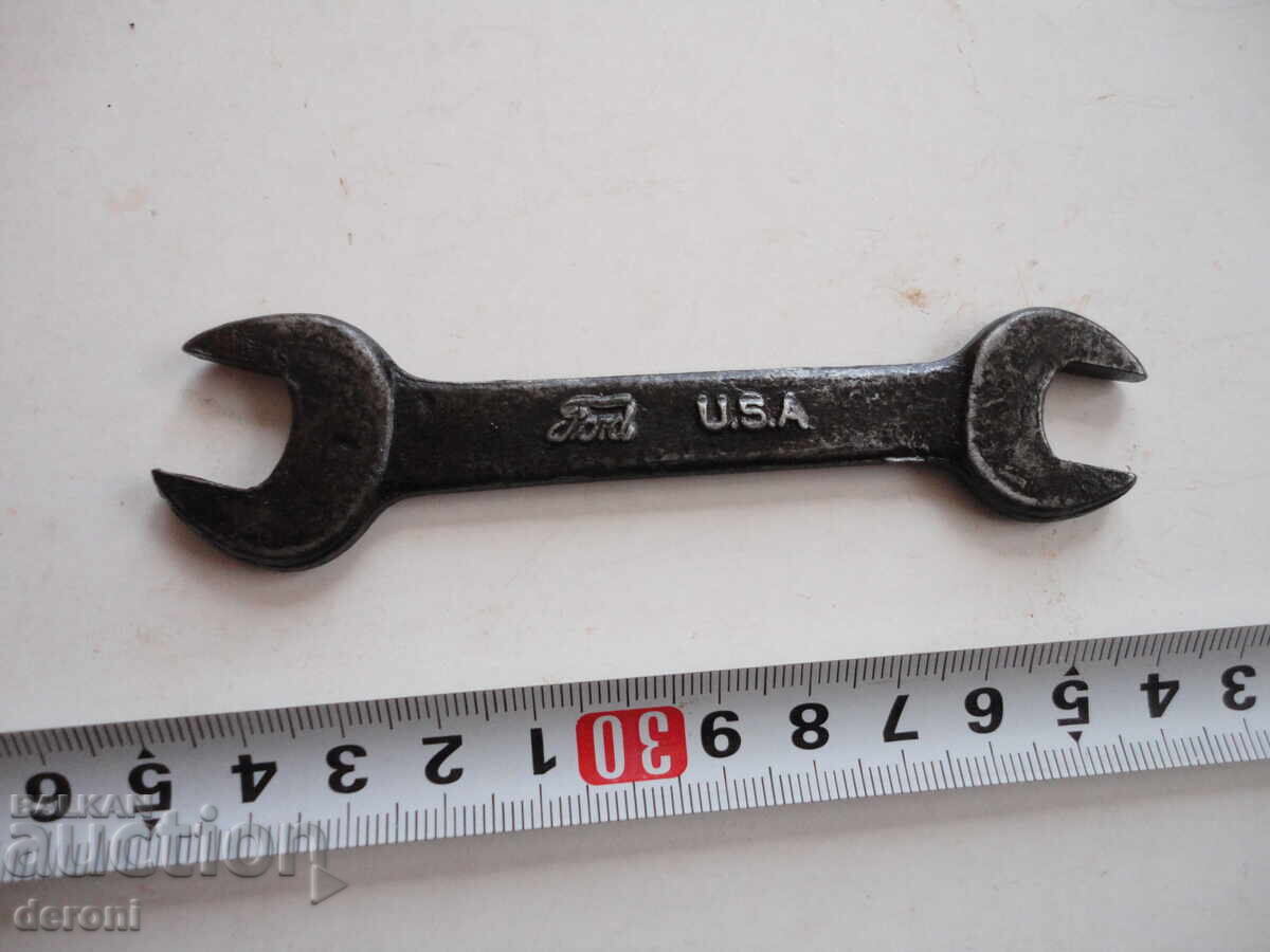 Старинен  гаечен ключ  Ford USA