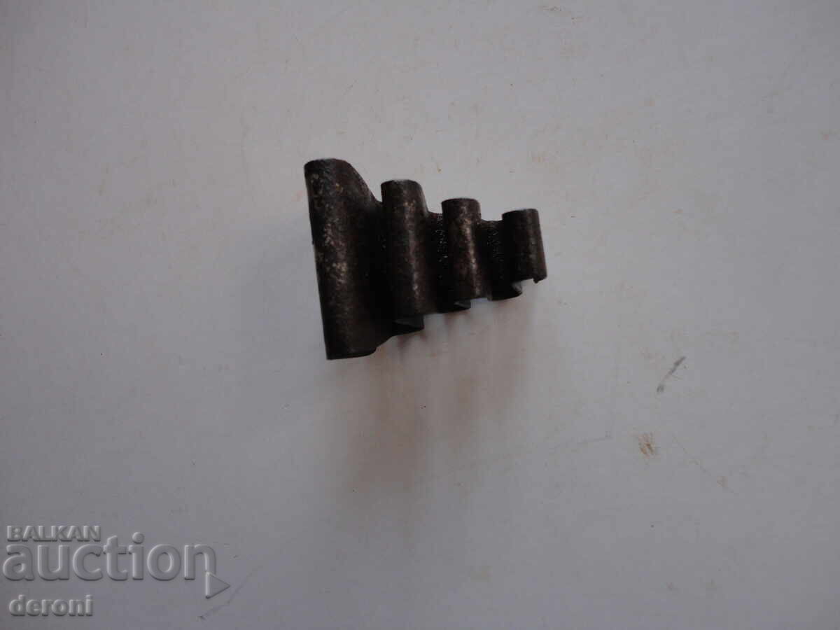 Παλαιός γερμανικός σφιγκτήρας για γαλλικά κλειδιά - 5 Παλαιός γερμανικός σφιγκτήρας για γαλλικά κλειδιά - 5