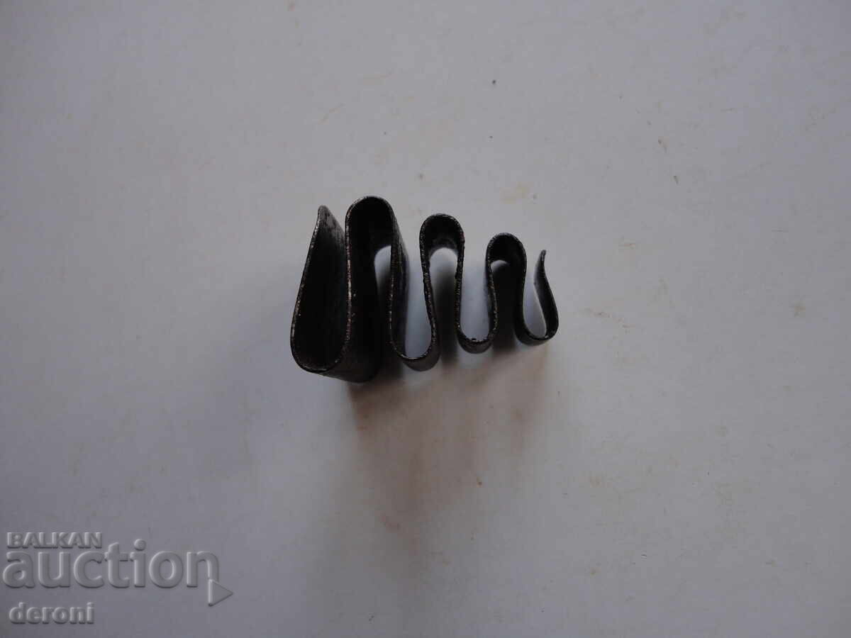 Παλαιός γερμανικός σφιγκτήρας για γαλλικά κλειδιά Παλαιός γερμανικός σφιγκτήρας για γαλλικά κλειδιά