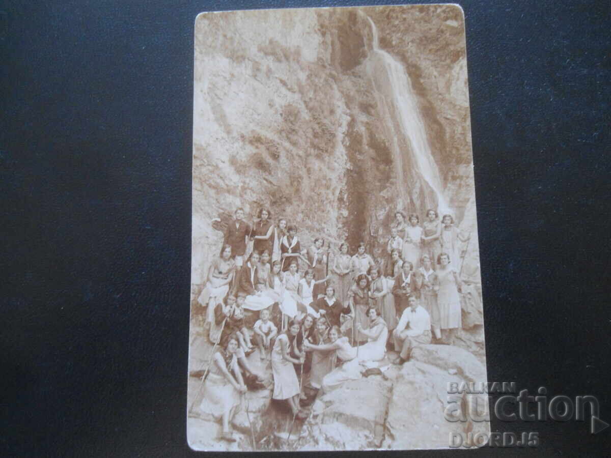 1931, Colonia de elevi în Teteven, cascadă, vârful "Vejen"