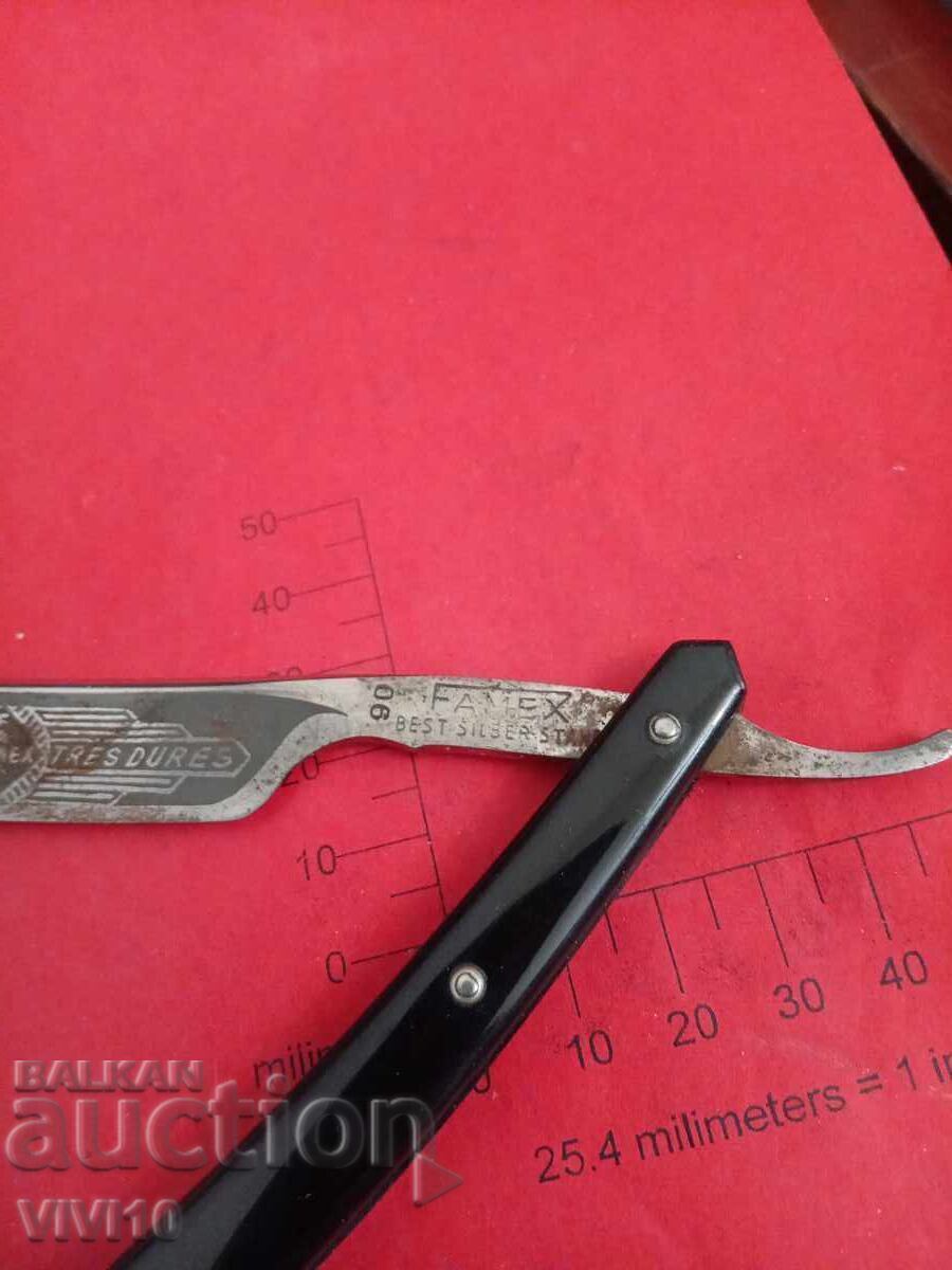 Brici vechi francez cu preț € 30.00 | 58.67 BGN