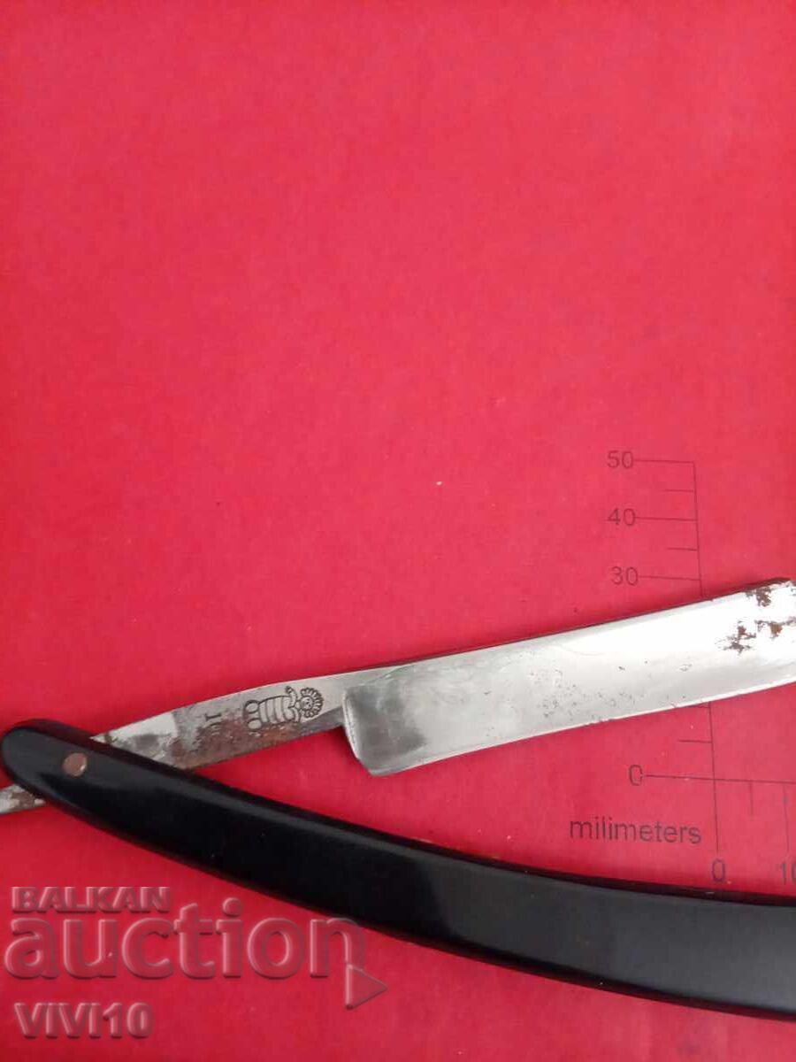 Старинен бръснач Solingen с цена 40.00 лв. | € 20.45