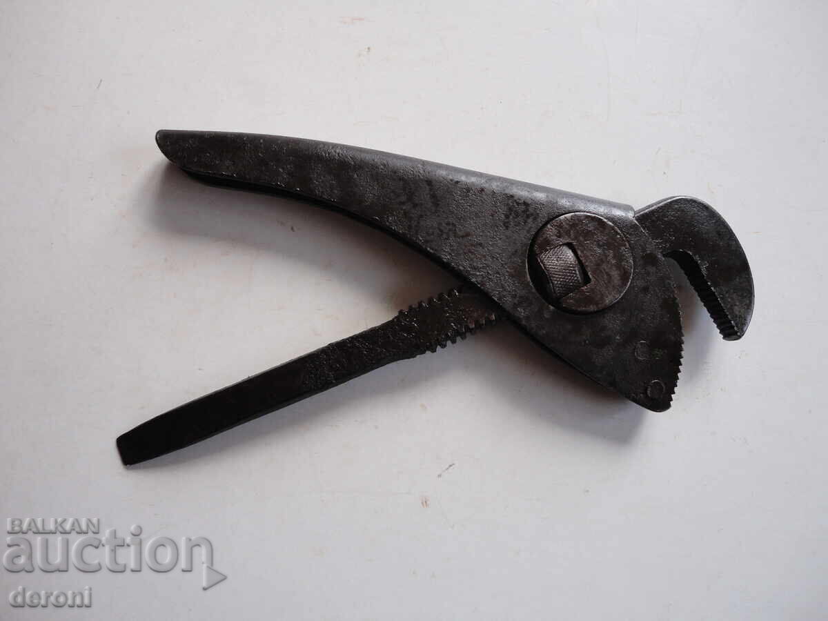 Adjustable wrench Patent - 6