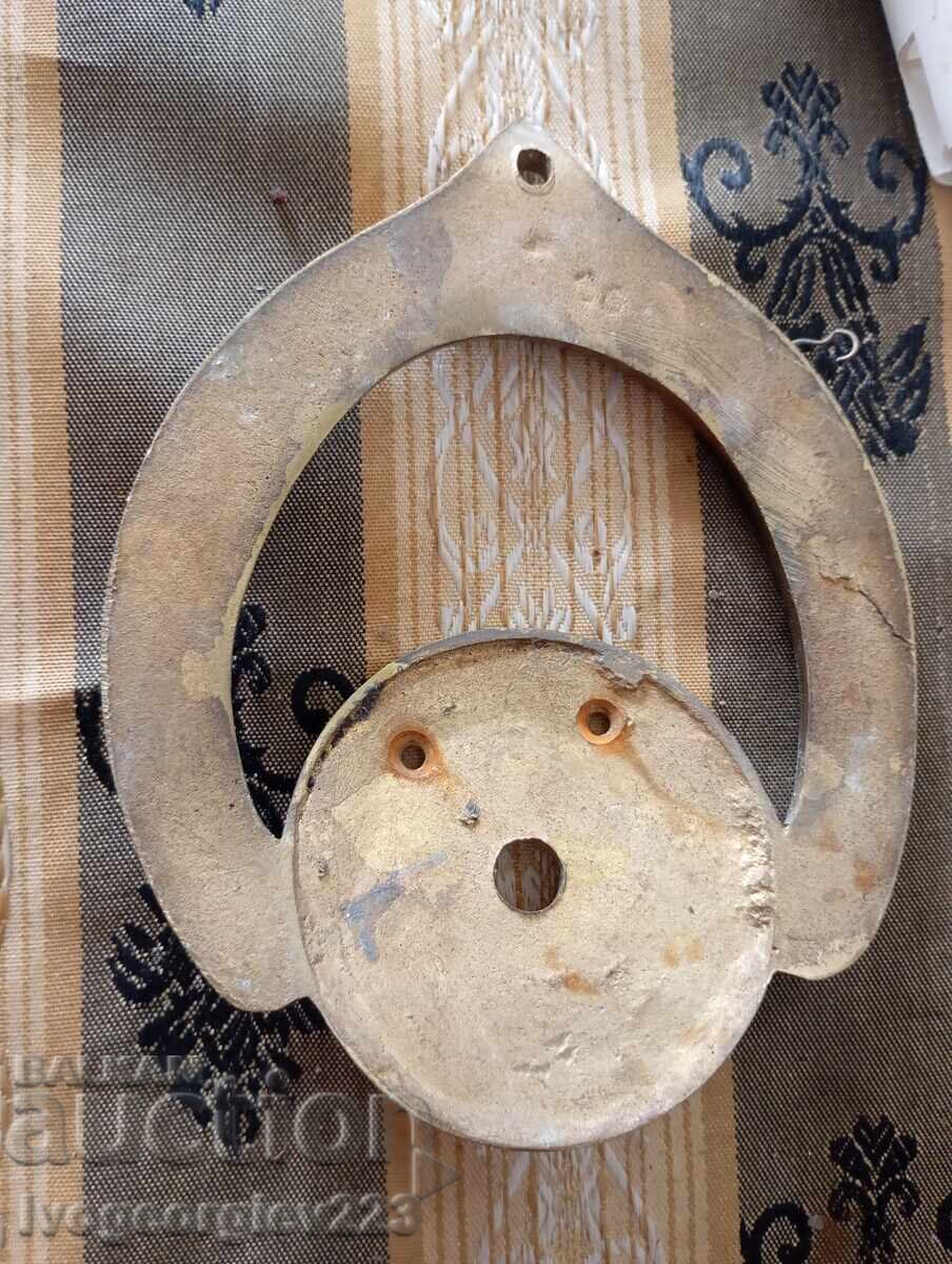 Μεταλλική απλίκα άλογου πέταλο με τιμή 14.00 BGN | € 7.16