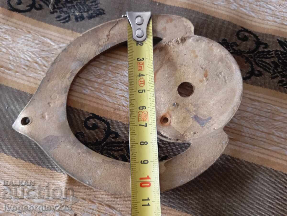 Παράδοση Μεταλλική απλίκα άλογου πέταλο