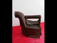 Secolul 19 Fier de călcat vechi cu coș de fum pentru cărbune