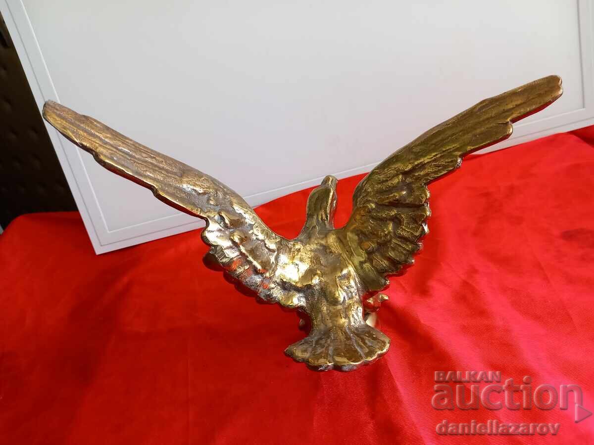 Auction  EAGLE, Massive Bronze Sculpture with Gilding, Figurine