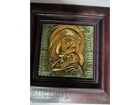 PLASTICĂ DE BRONZ A LUI KUNCHO KUNCHEV, FECIOARA MARIA A MILOSTIVIRII