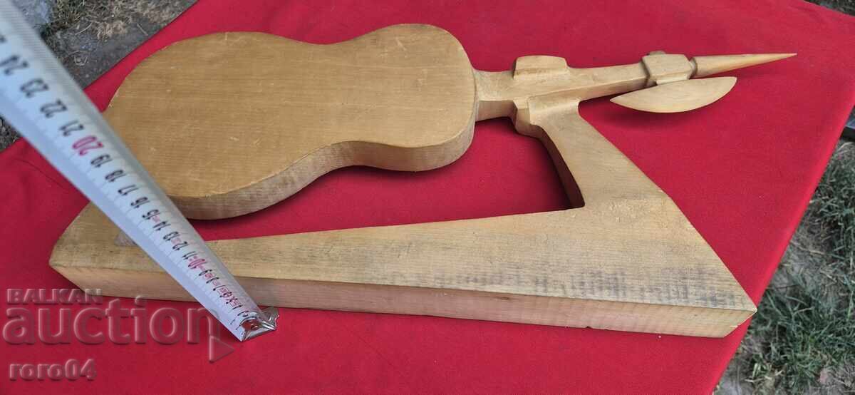 ΠΑΛΑΙΟ ΒΟΥΛΓΑΡΙΚΟ ΞΥΛΙΝΟ ΓΛΥΠΤΟ - 5