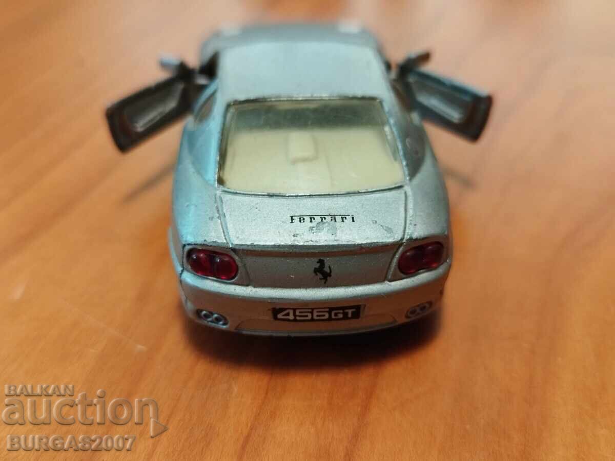 Delivery of Old metal cart, Ferrari 456 GT