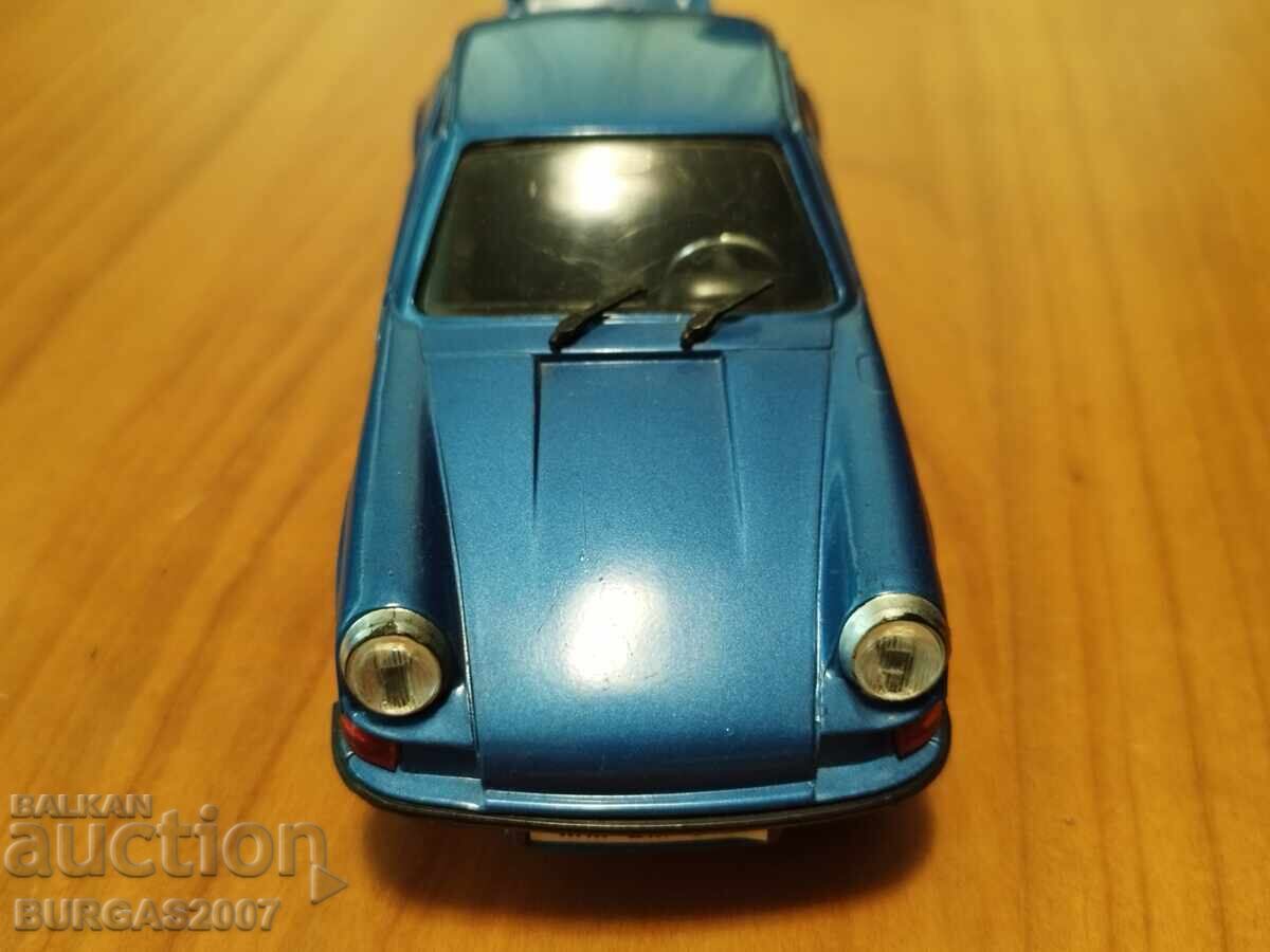 Δημοπρασία Παλιό μεταλλικό καροτσάκι, Porsche CARRERA, Made in Italy Δημοπρασία Παλιό μεταλλικό καροτσάκι, Porsche CARRERA, Made in Italy