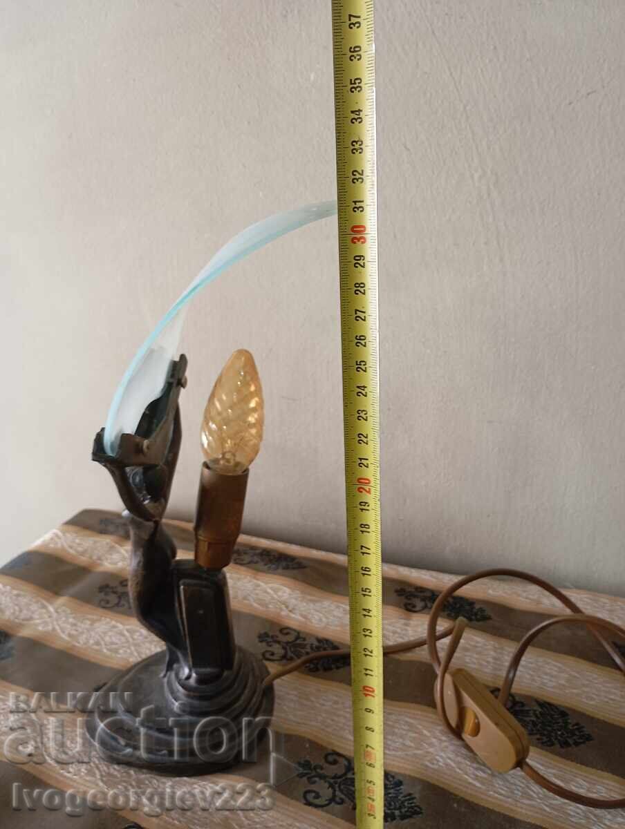 Аукцион лампа в стил Арт Деко